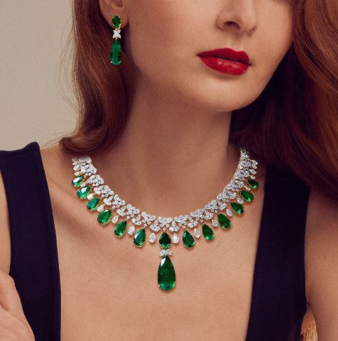 Emerald Pear Cut Sapphire Jewelry Set – Necklace & Earrings